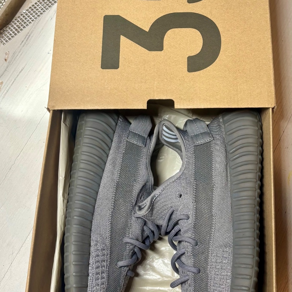 Yeezy boost 350 V2 men’s - Picture 2 of 8